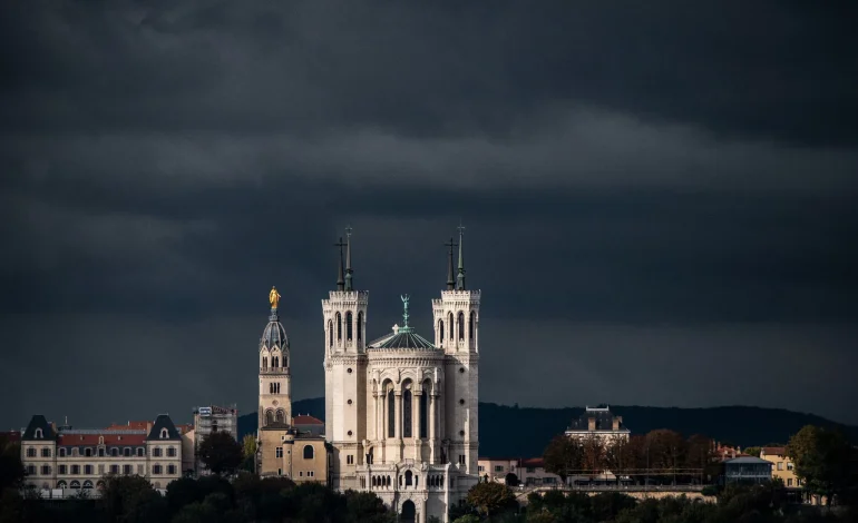 Éclairages sur les Violences Politiques à Lyon