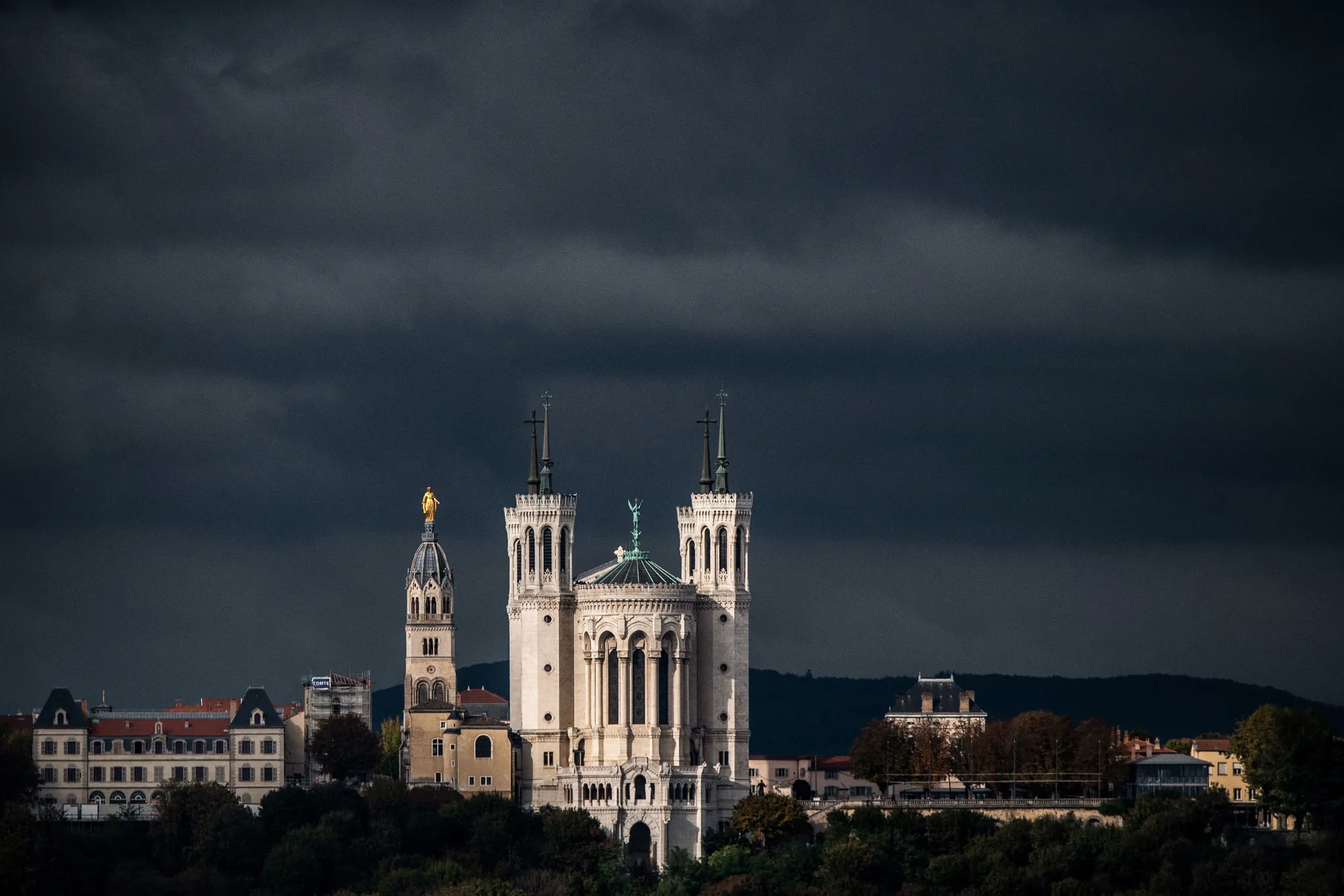 Éclairages sur les Violences Politiques à Lyon