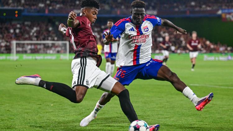 L&rsquo;Olympique Lyonnais face à un défi après une défaite contre le Sparta Prague