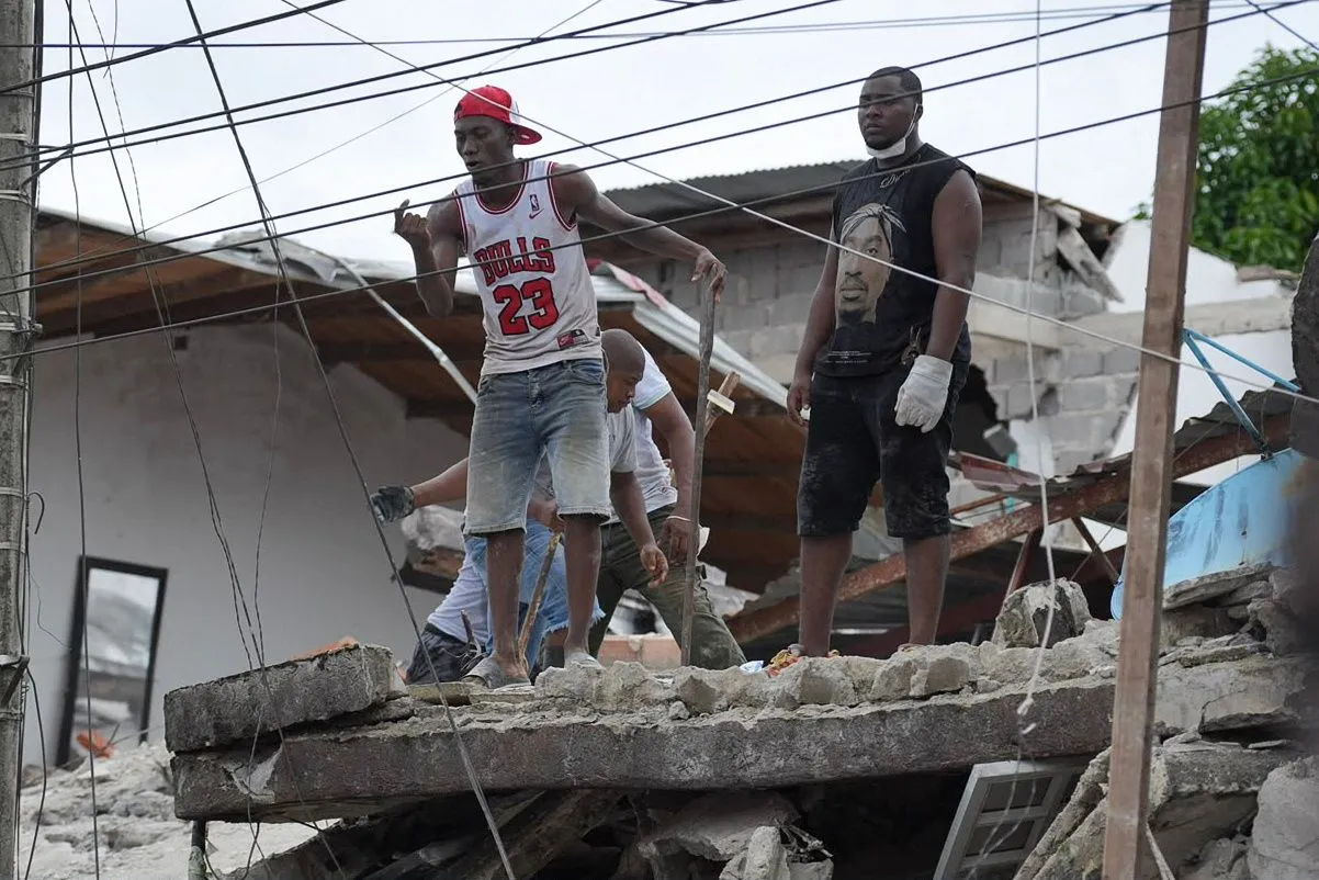 Les efforts de sauvetage en Colombie après un séisme dévastateur