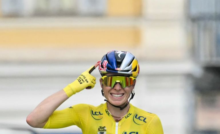 Demi Vollering triomphe à nouveau sur le Tour de France Femmes