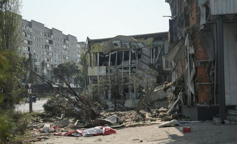 Attaques Répétées sur des Bâtiments Humanitaires en Ukraine