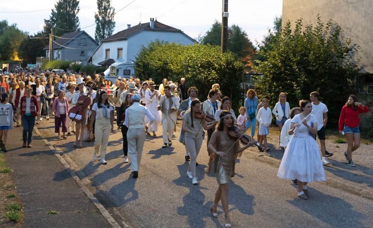 Opéra en déambulation revisite Carmen en Haute-Saône