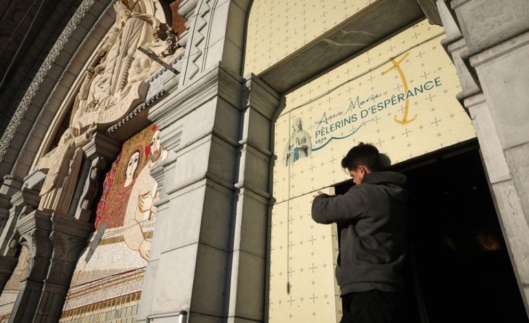 Les mosaïques de Marko Rupnik à Lourdes seront recouvertes