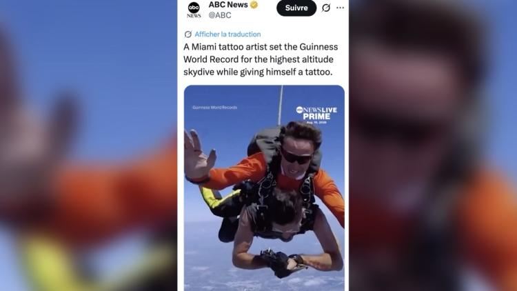 Un tatoueur américain bat un record en se tatouant lors d&rsquo;un saut en parachute