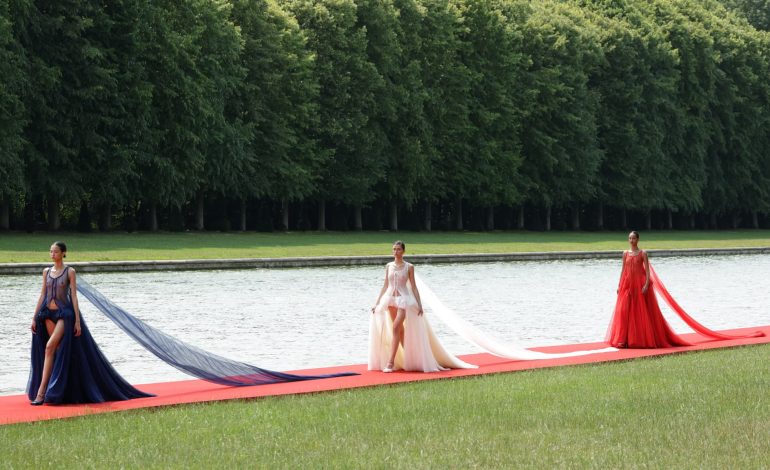 La Quête des Lieux Originaux pour les Défilés de Mode