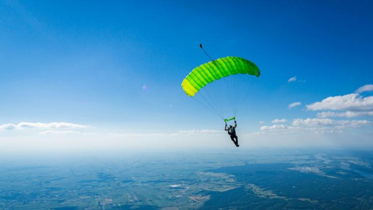 Ouverture d&rsquo;une enquête après un accident mortel de parachutisme à Saint-Nazaire