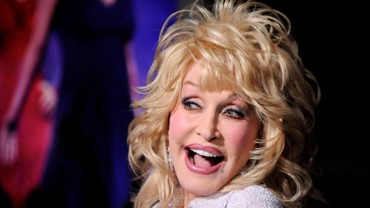 Dolly Parton, une vie dédiée à la musique et à la philanthropie