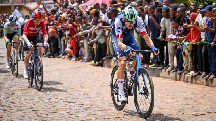 Paul Seixas, un jeune leader pour l&rsquo;équipe de France de cyclisme