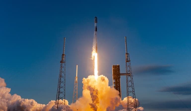 Collision accidentelle d&rsquo;un étage de fusée Falcon 9 sur la Lune