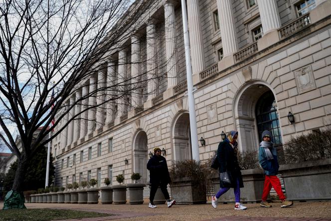 Les implications du paiement des impôts par les immigrés clandestins aux États-Unis