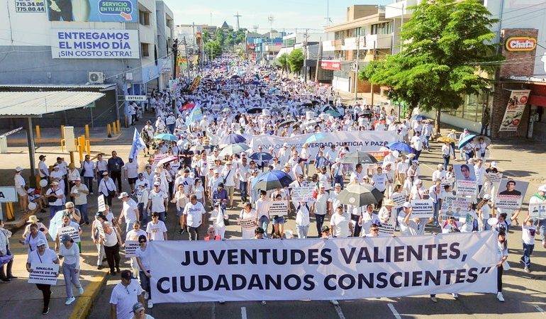 Manifestation pour la paix à Culiacán contre la violence du cartel