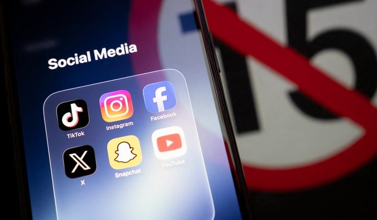 La France envisage d&rsquo;interdire les réseaux sociaux aux moins de 15 ans