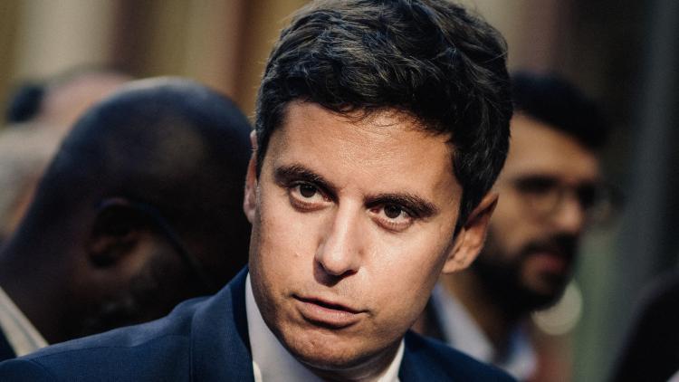 La préparation vocale de Gabriel Attal pour la présidentielle : un atout politique