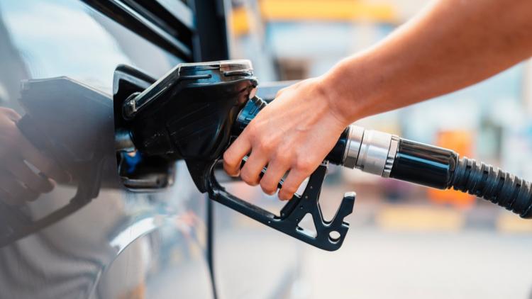 Astuces pour Réduire la Consommation de Carburant