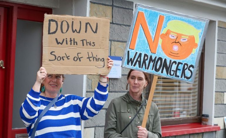 Donald Trump en Irlande : Golf, Diplomatie et Controverses