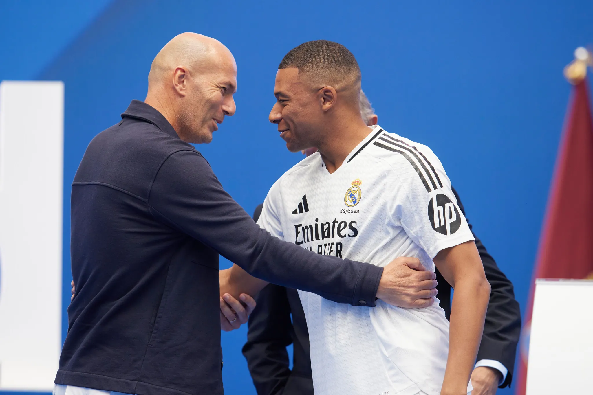 Première liste de Zinedine Zidane pour l&rsquo;équipe de France: analyse et surprises