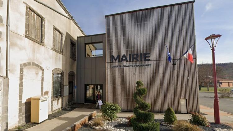 Le maire de Marsat agressée après avoir empêché l’installation de caravanes