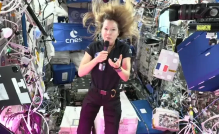 Sophie Adenot et ses Sorties Spatiales: Témoignage Depuis l&rsquo;Espace