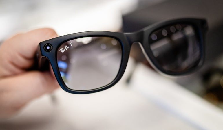 Lunettes connectées: enquête sur la cybercriminalité et la protection des victimes