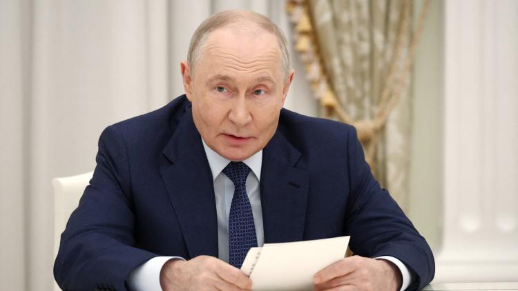 Poutine augmente les effectifs militaires russes