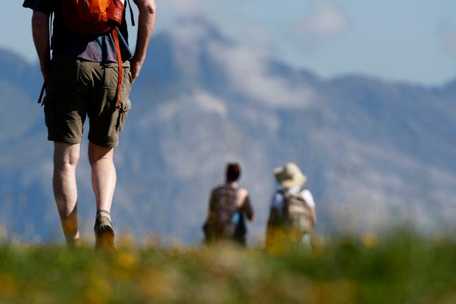 Régulation du Tour du Mont-Blanc: Un Parcours Prisé mais Sous Pression