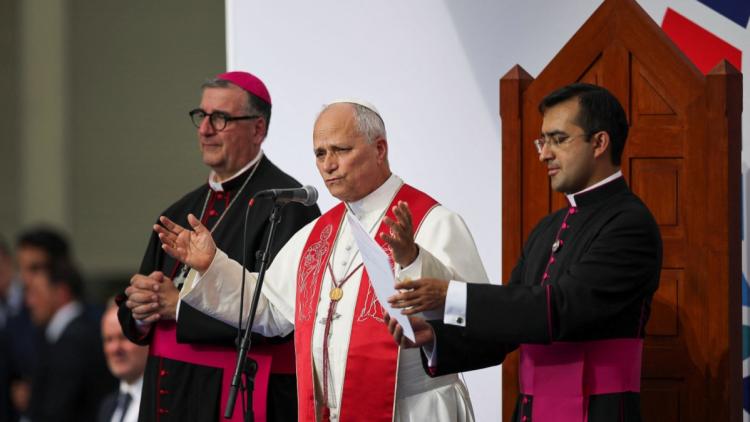 Le Rosaire : Une Tradition Spirituelle Centrée sur la Vie de Jésus