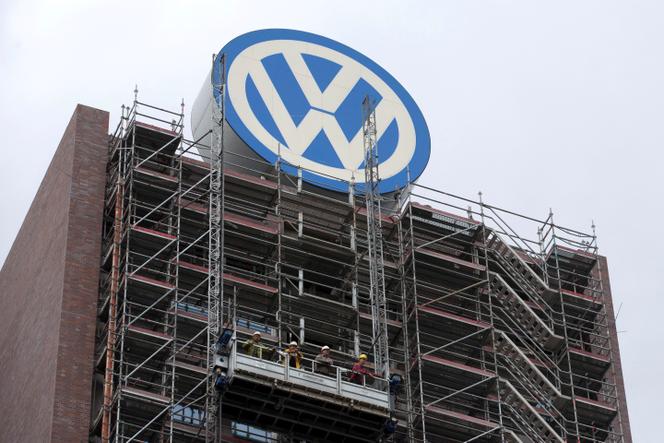 Volkswagen annonce une restructuration en réponse aux défis économiques