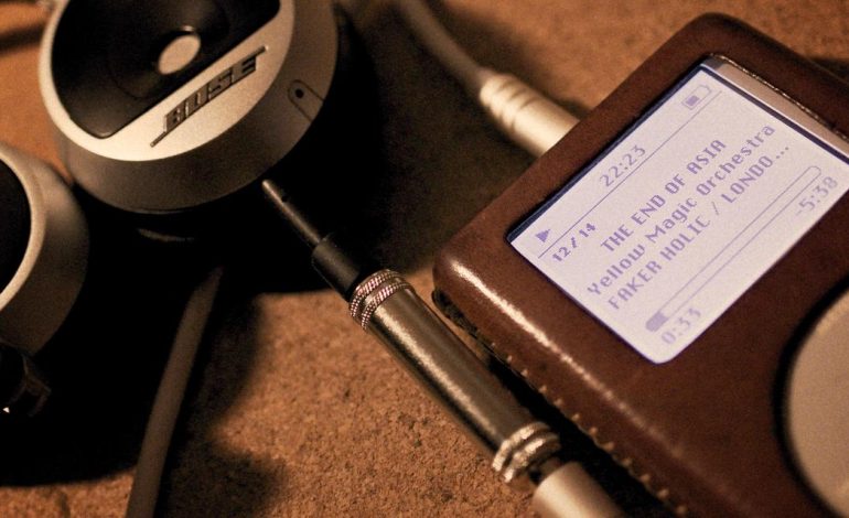Le Retour des Baladeurs Audio et des CD dans le Monde de la Musique
