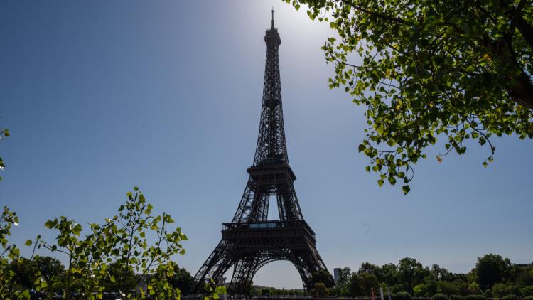 La réouverture de la tour Eiffel après la grève du personnel