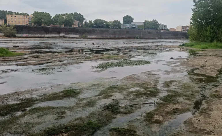 La crise de l&rsquo;eau dans le fleuve Garonne: impacts et adaptations nécessaires
