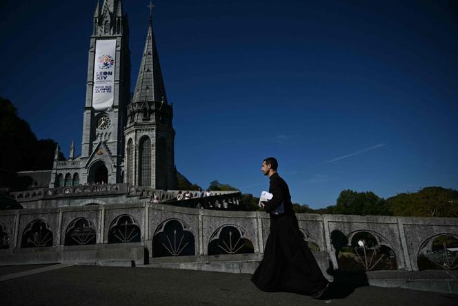 Visite du pape Léon XIV et le défi des rencontres avec les victimes