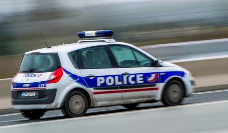 Quatre blessés, dont une femme de 18 ans en urgence vitale, après des tirs sur une terrasse à Vénissieux