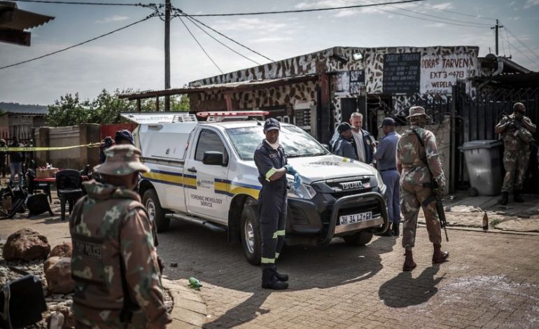 Violences armées en Afrique du Sud : 27 morts dans deux fusillades
