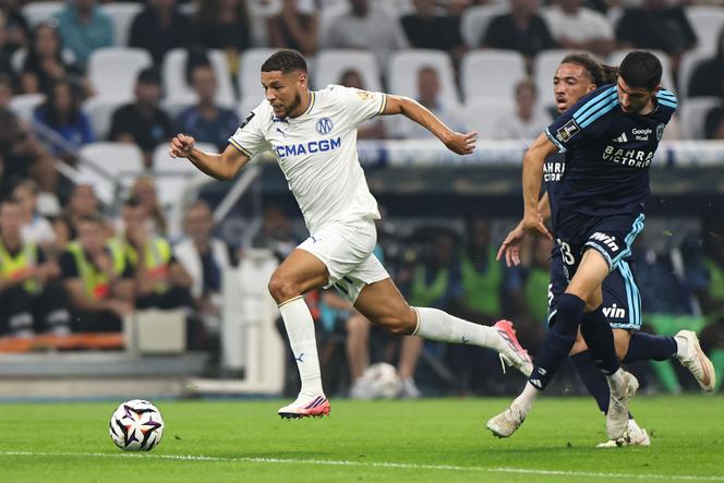 Marseille s’enfonce tandis que le Paris FC brille