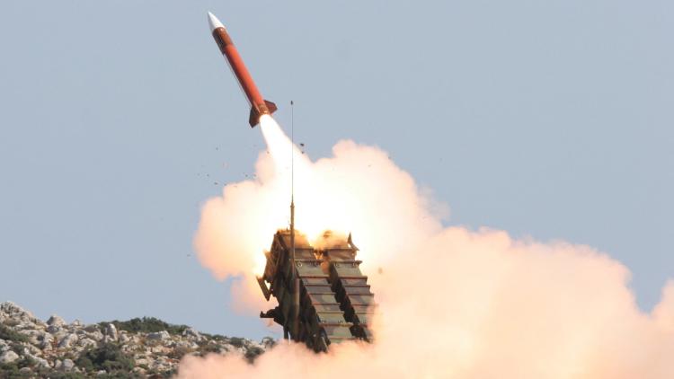L&rsquo;Allemagne promet d&rsquo;envoyer des missiles Patriot à l&rsquo;Ukraine