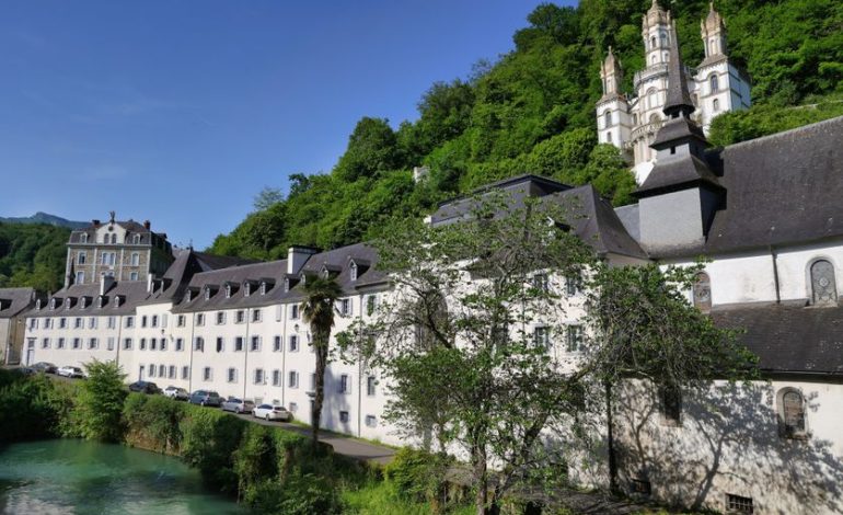 Accusations contre un ancien évêque de Lourdes