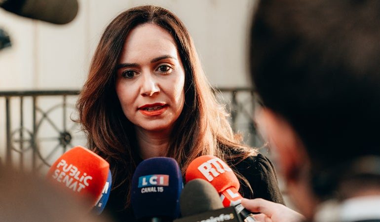 Sarah Knafo ouverte à rejoindre un éventuel gouvernement RN