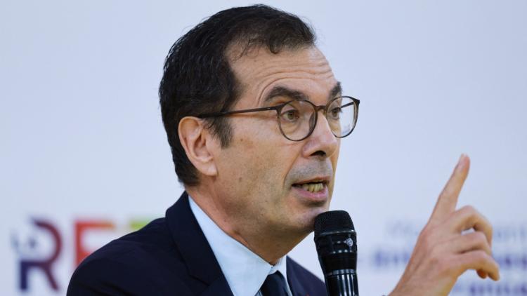 Révision de la Majorité de Retraite : Vers une Équité entre Hommes et Femmes