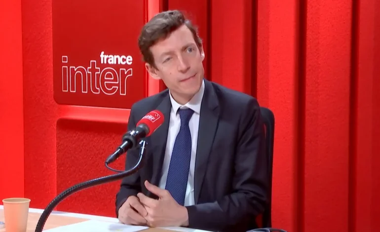 Tensions lors des manifestations lycéennes et élus politiques