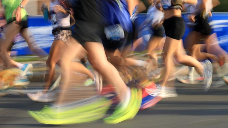Iskander Yadgarov : un marathon de Berlin en chaussettes et Crocs