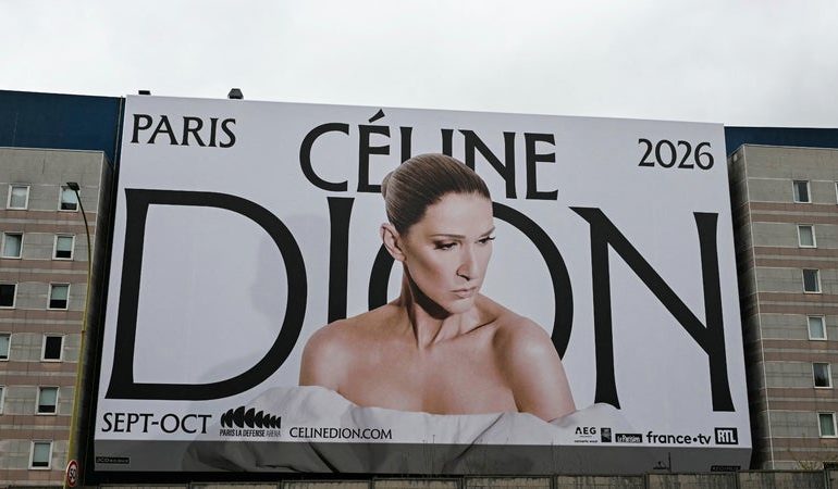 Céline Dion : Un karaoké géant pour célébrer ses concerts parisiens