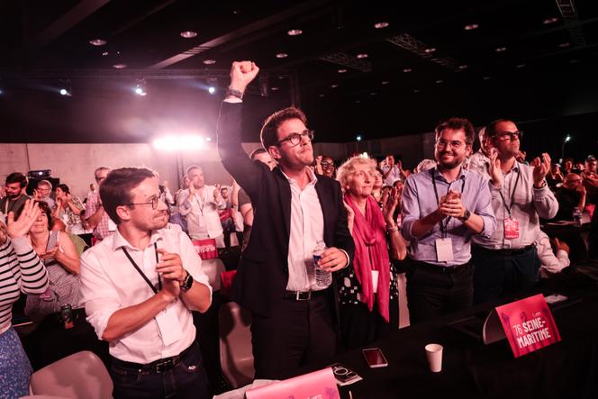 Le maire de Rouen face à sa maladie et ses engagements politiques