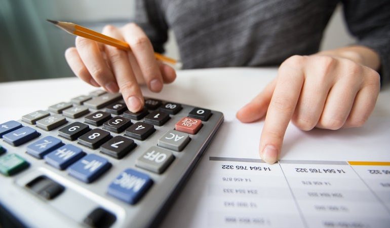 Les Retards de Paiement Régressent en France