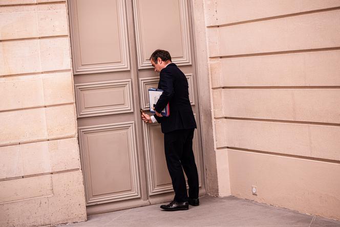 Le gouvernement français saisit la justice pour des fuites concernant le budget 2027