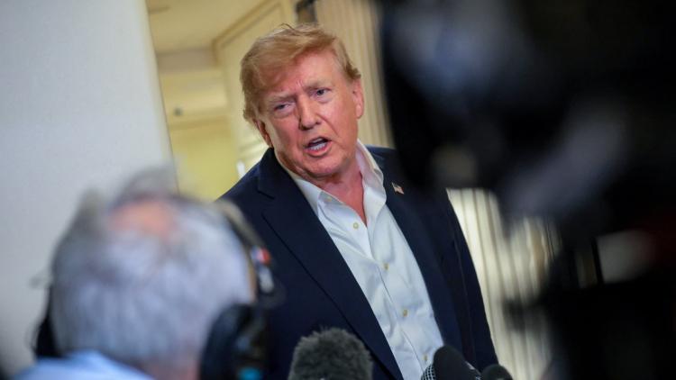 Donald Trump défend l&rsquo;IA pour renforcer l&rsquo;économie américaine
