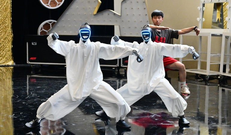 Wu Yufei et les robots danseurs à America&rsquo;s Got Talent