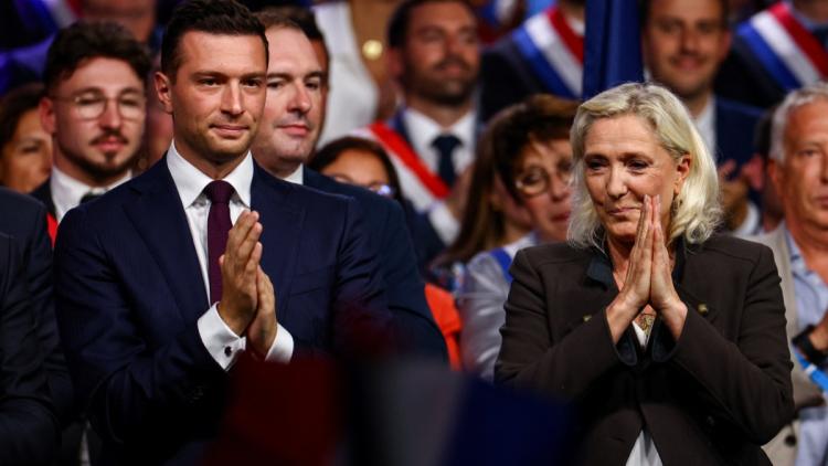 Marine Le Pen Renforce Son Équipe de Campagne pour la Présidentielle