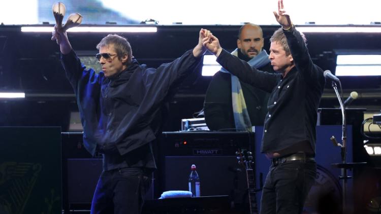 Les frères Gallagher prévoient une tournée en 2025