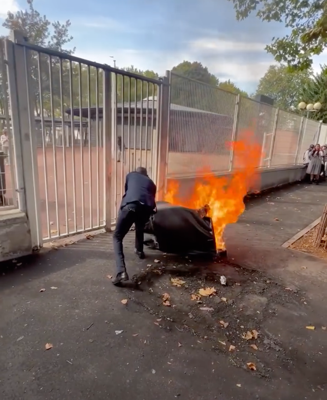 Controverses autour du maire de Saint-Denis lors d&rsquo;une manifestation lycéenne